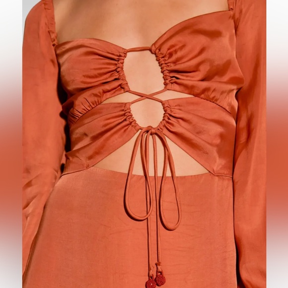 NWT FARM Rio Caramel Cutout Front-Tie Satin Midi Dress Size S - Picture 4 of 6